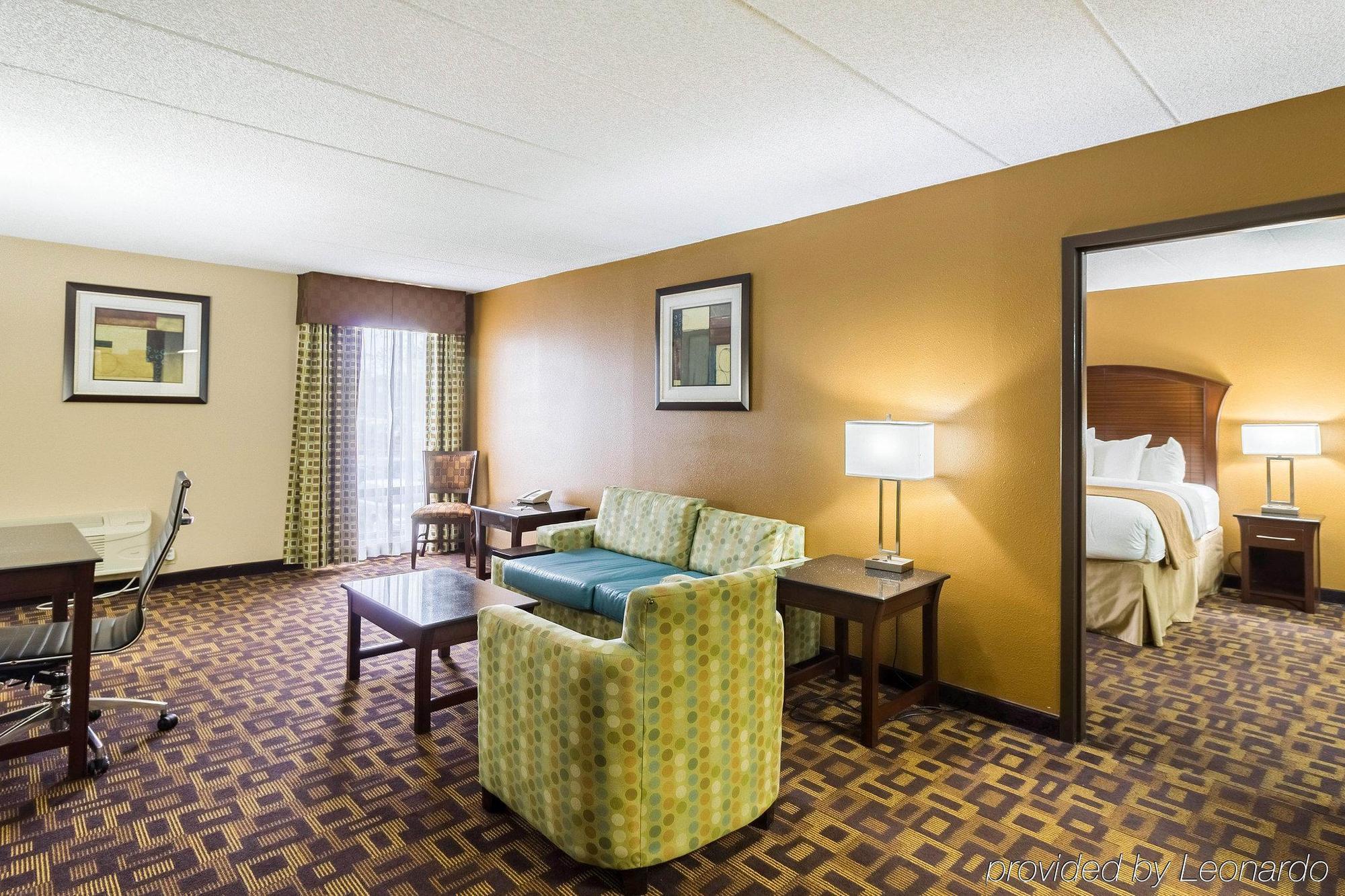 Quality Inn & Suites Arden Hills - Saint Paul North Buitenkant foto